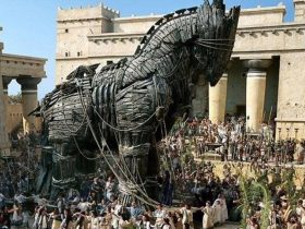 أسطورة يونانية قديمة.. ما هو حصان طروادة؟