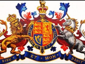 الدرع الملكي البريطاني (Royal Coat of Arms)