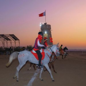 لعب الشيخ ناصر بن حمد دورًا محوريًا في دعم رياضات الفروسية في البحرين