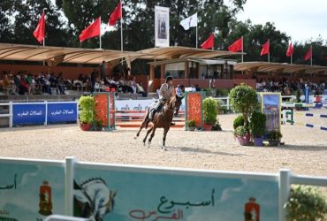 عبد المغيث أدناس يتوج بإحدى أبرز جوائز «أسبوع الفرس»
