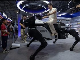 حصان آلي يفتح بابًا جديدًا لتقنيات الفروسية والتنقل في الصين