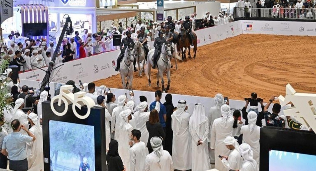 مزاد الخيول يضيف بعدًا جديدًا إلى معرض أبوظبي للصيد والفروسية