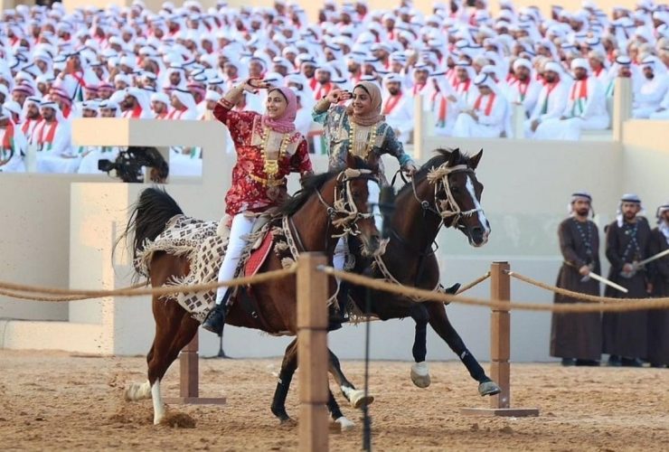 التشوليب يعود إلى المنافسة في أبوظبي بمشاركة الفرسان والفارسات