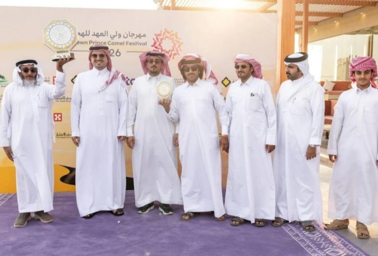 محافظ الطائف الأمير فواز بن سلطان بن عبدالعزيز يشهد ختام النسخة السادسة من كأس الاتحاد السعودي للهجن